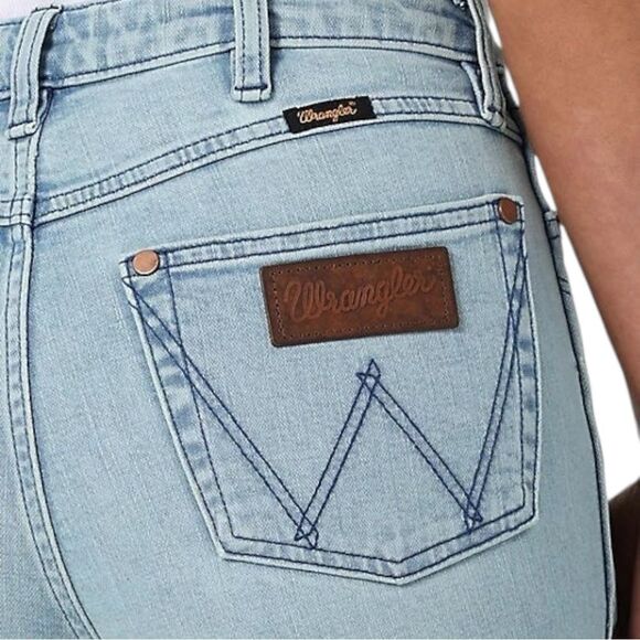 NWT WRANGLER Retro Greta High Rise Western Trumpet Flare Embroidered Jeans - Picture 9 of 12